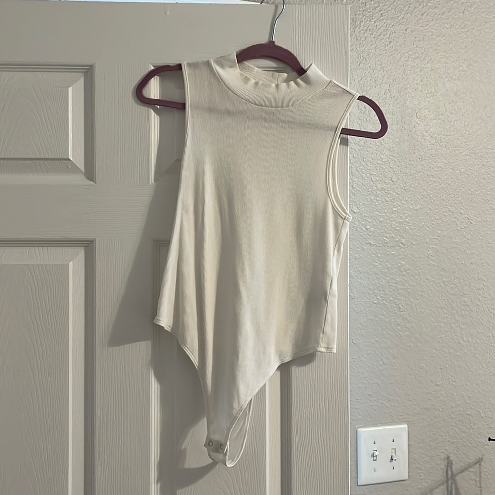 BANANA REPUBLIC WHIT BODY SUIT | MOCK NECK | WORN ONCE